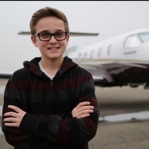 Meet your Posher, Aaron